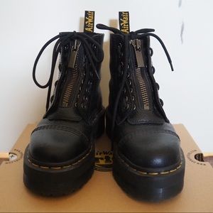 Dr. Marten Sinclair Platform US6